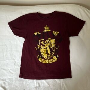 EUC Harry Potter Maroon Gryffindor T-shirt